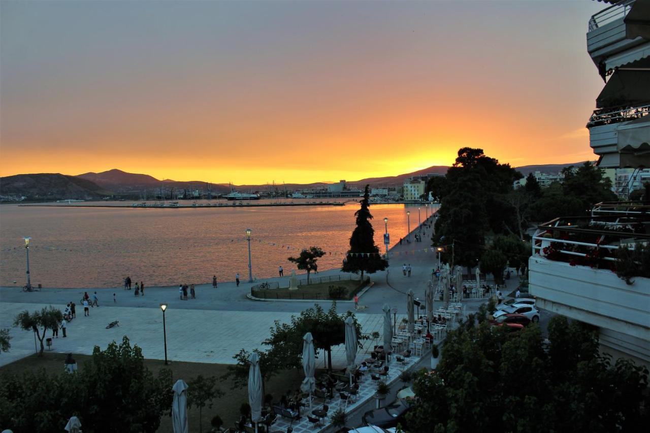 Luxury Sea View Apartment Volos Bagian luar foto