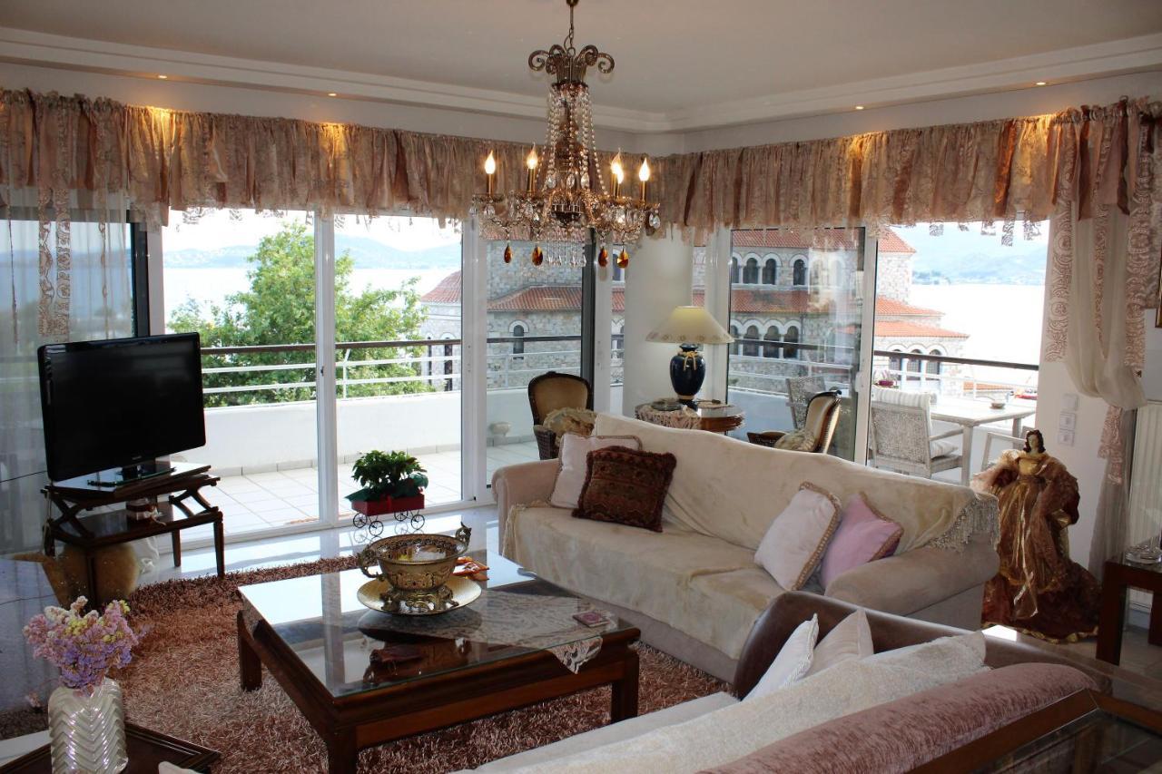 Luxury Sea View Apartment Volos Bagian luar foto